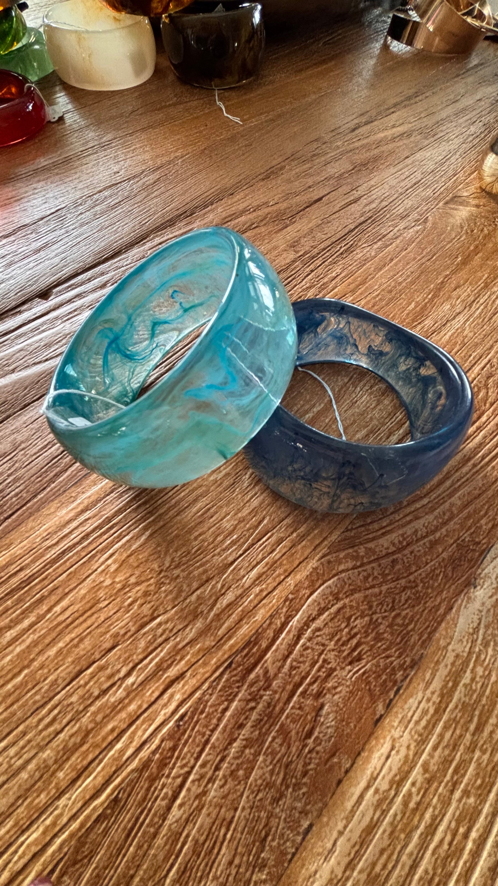 Resin armband aqua