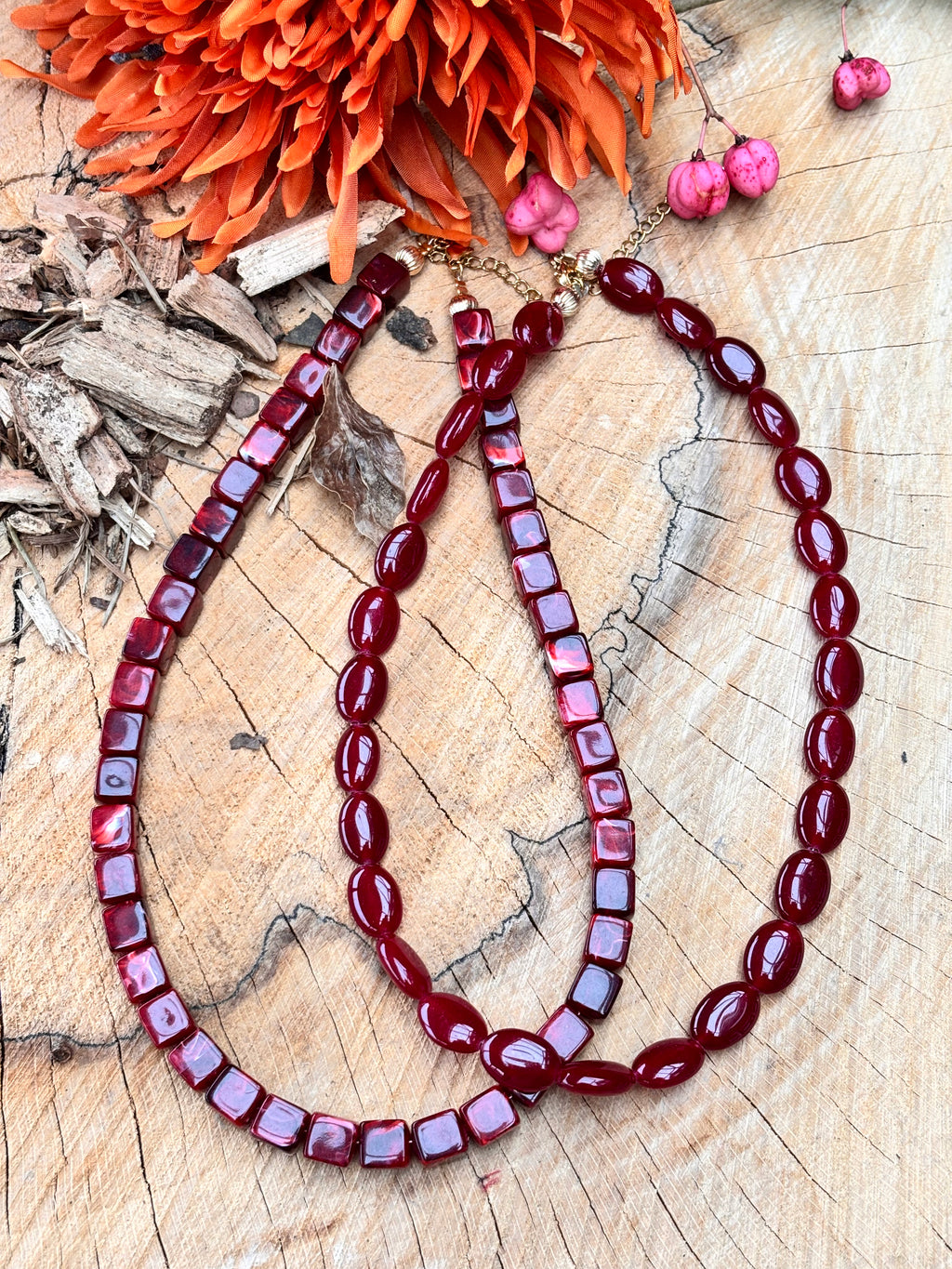 Trendy ketting burgundy vierkant