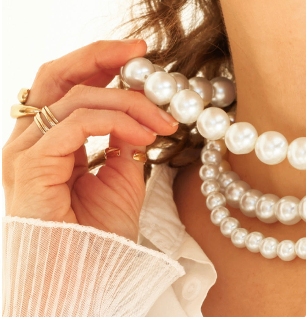 Kort parelsnoer met acryl goudkraal 14mm