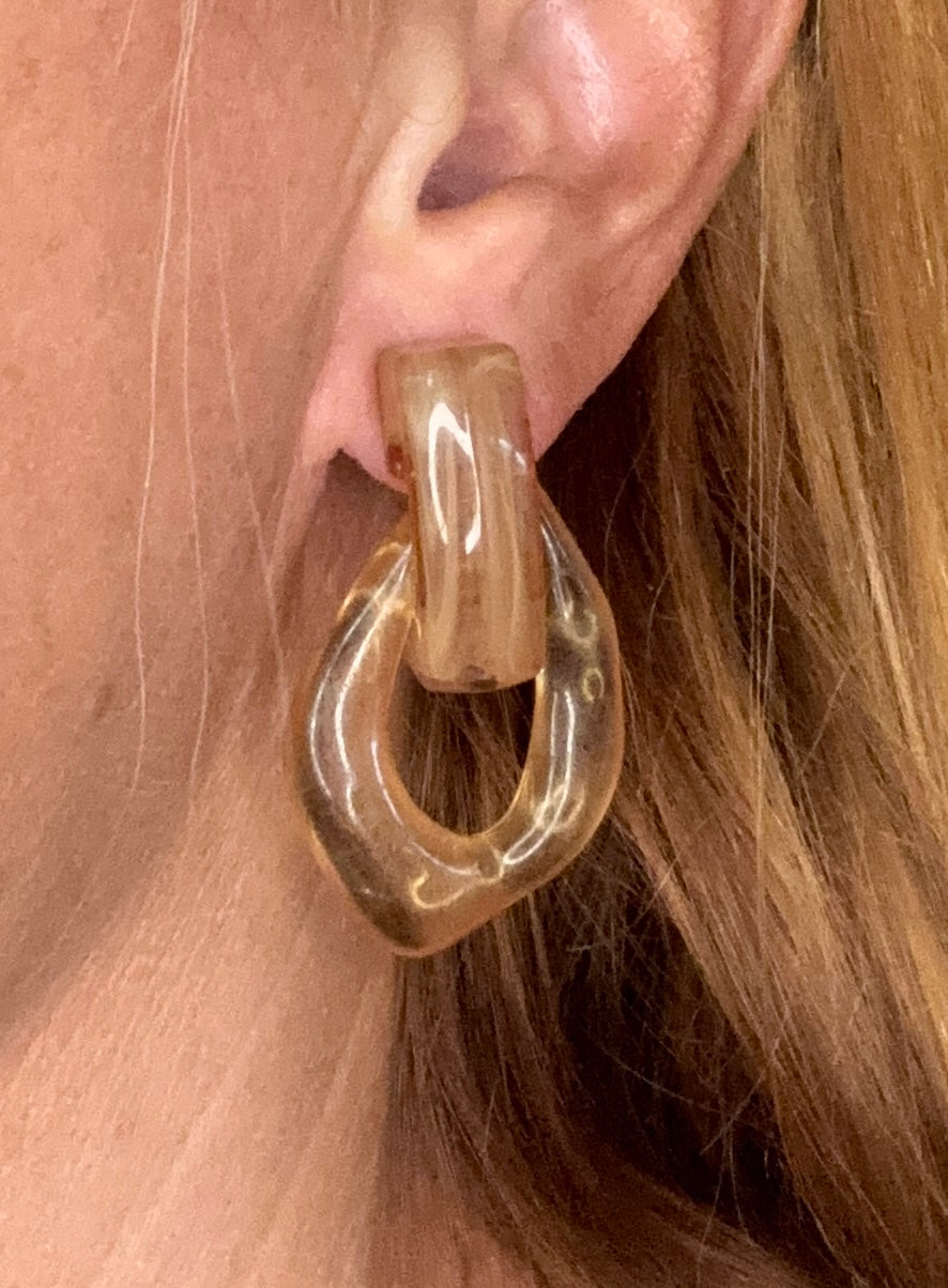 Resin oorsteker naturel