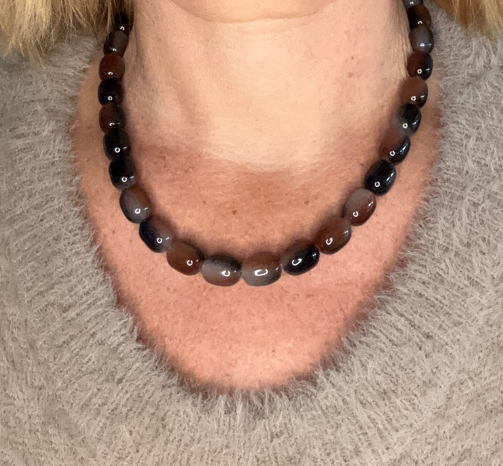 Trendy kralen ketting grijs bruin