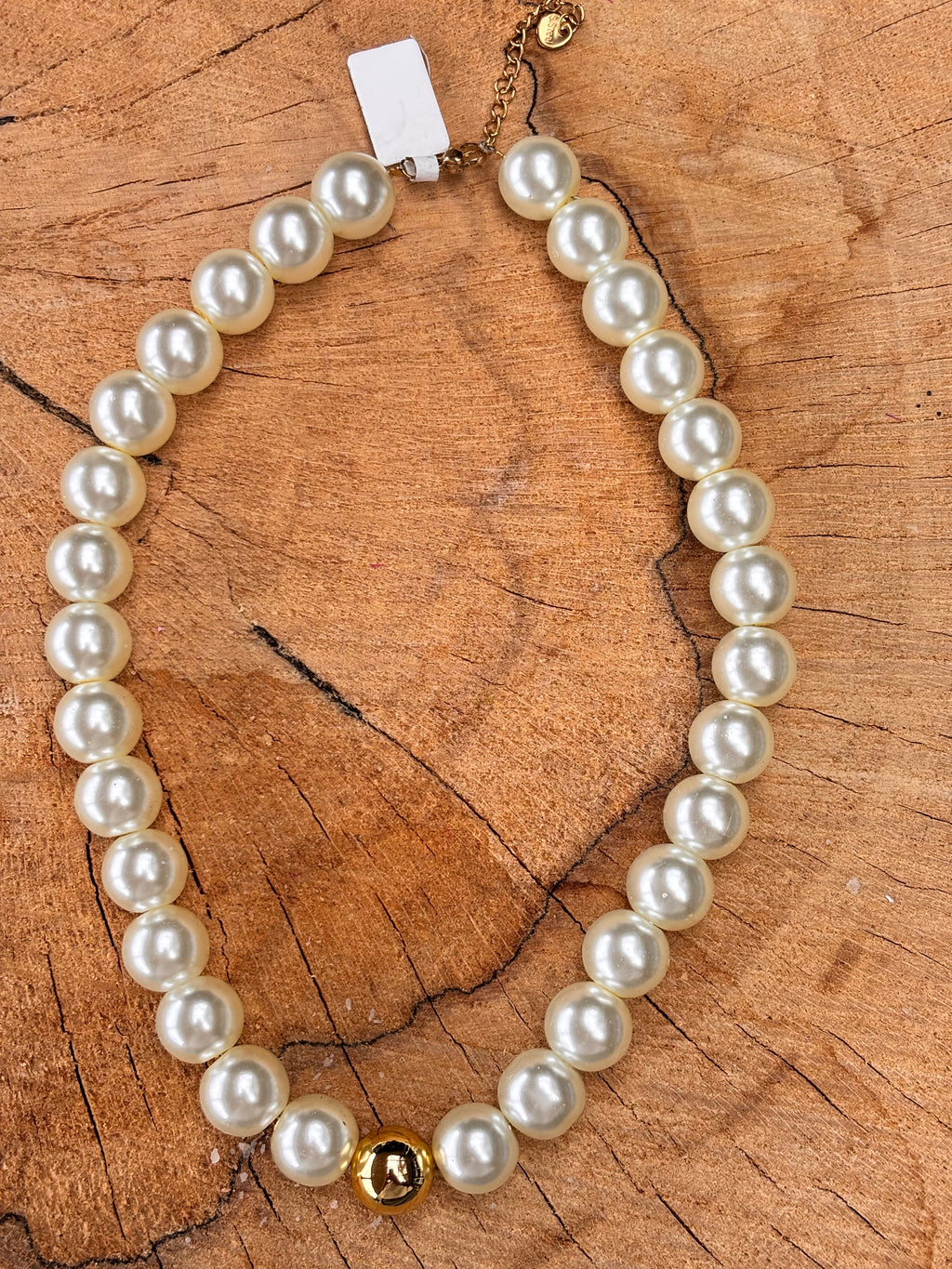 Kort parelsnoer met acryl goudkraal 14mm