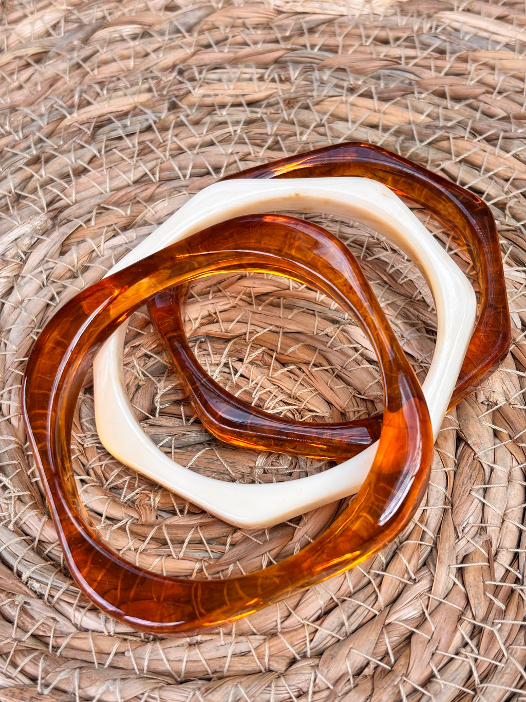 Trendy resin armband vierkant bruin